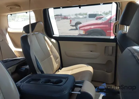 2017 Kia Sedona Lx из США, поврежденный, VIN KNDMB5C13H6249379